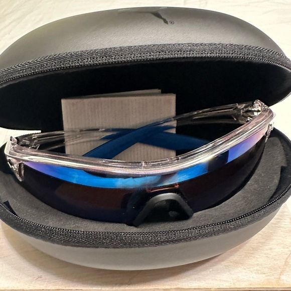 MEN’S Puma Sunglasses - Picture 5 of 10